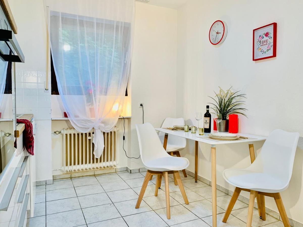 Schone, Gut Ausgestattete Wohnung Fur 1 Bis 4 Personen - Zentral Gelegen Bad Ems Exteriér fotografie