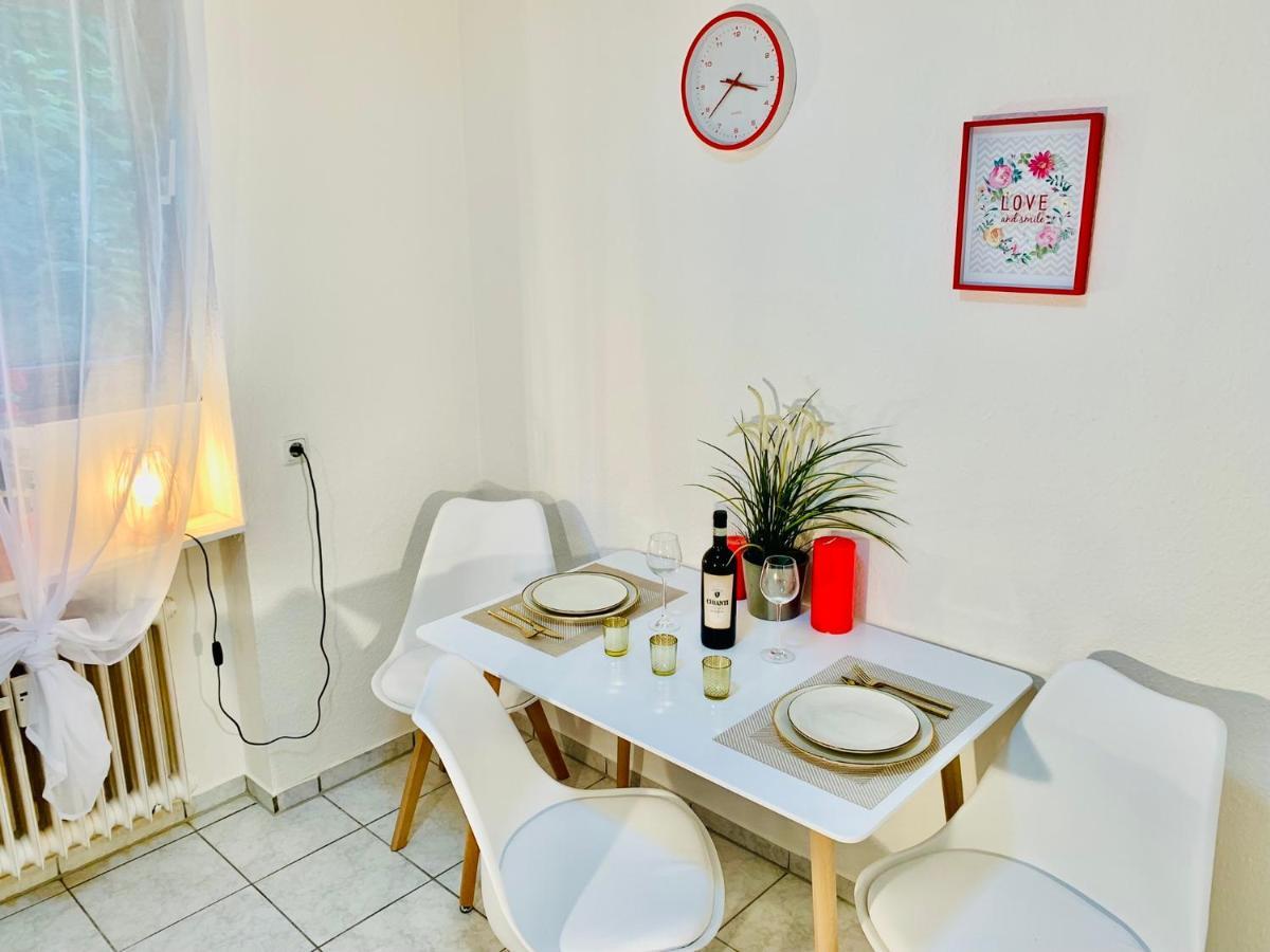 Schone, Gut Ausgestattete Wohnung Fur 1 Bis 4 Personen - Zentral Gelegen Bad Ems Exteriér fotografie